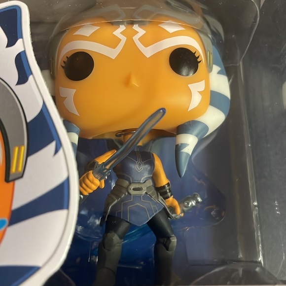 Pop! #409 Ahsoka - Picture 3 of 10
